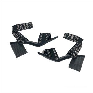 Coconuts by Matisse Demure Stacked Block Heel Sandal Grommets Black Size 6